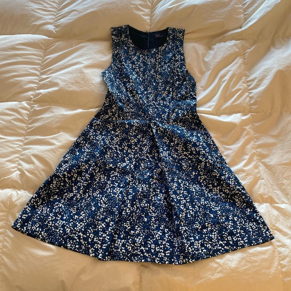 GAP Navy and White Floral Midi Dress